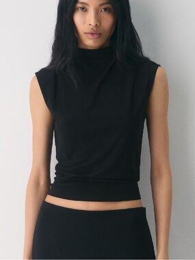 ARITZIA // BOTANIST TANK